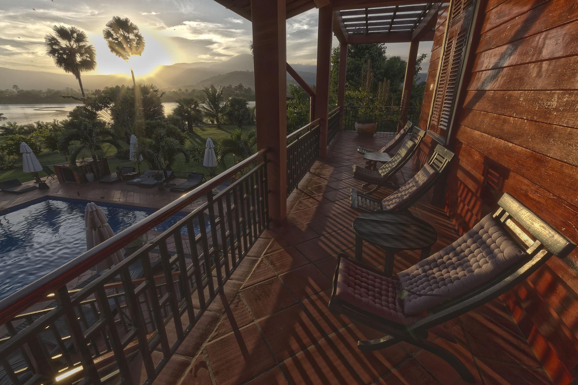 Villa Vedici Kampot Exterior photo