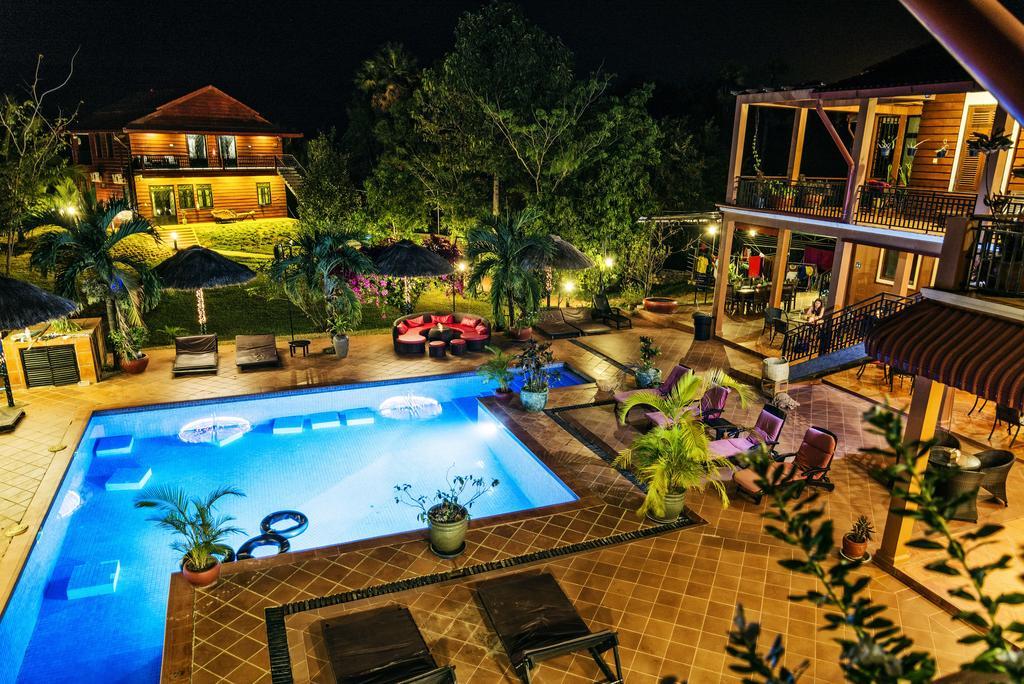 Villa Vedici Kampot Exterior photo